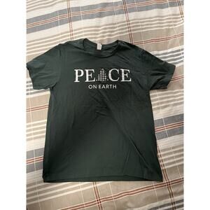 Christmas Peace On Earth Tshirt Green Women’s Medium Halo